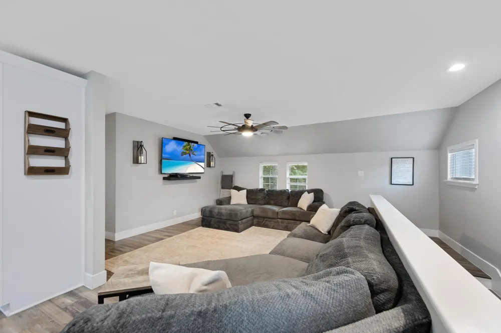 819 Sentinel Oaks Pinehurst, TX 77362