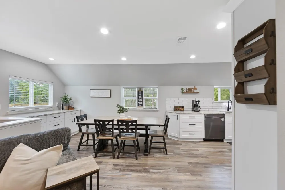 819 Sentinel Oaks Pinehurst, TX 77362