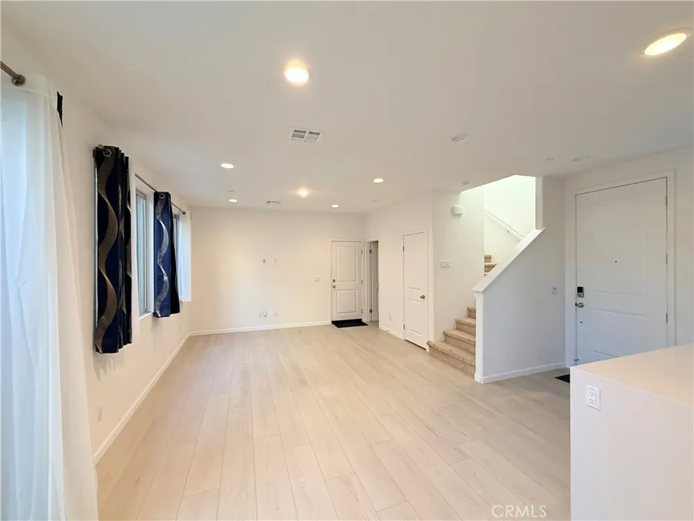 29502 Marx Way Winchester, CA 92596