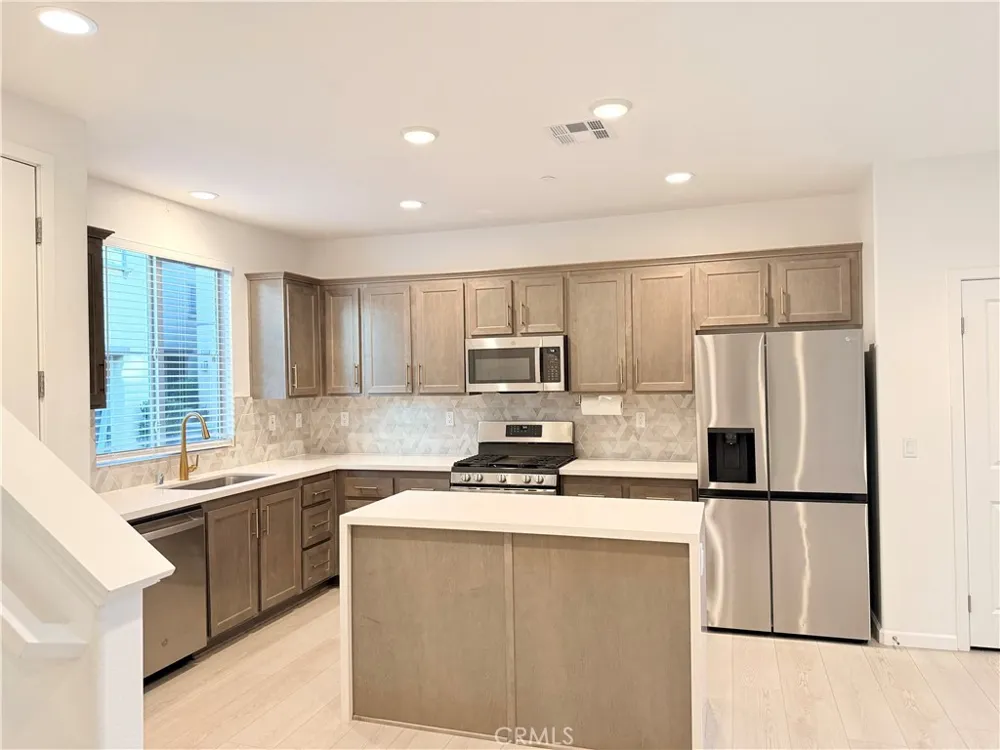 29502 Marx Way Winchester, CA 92596