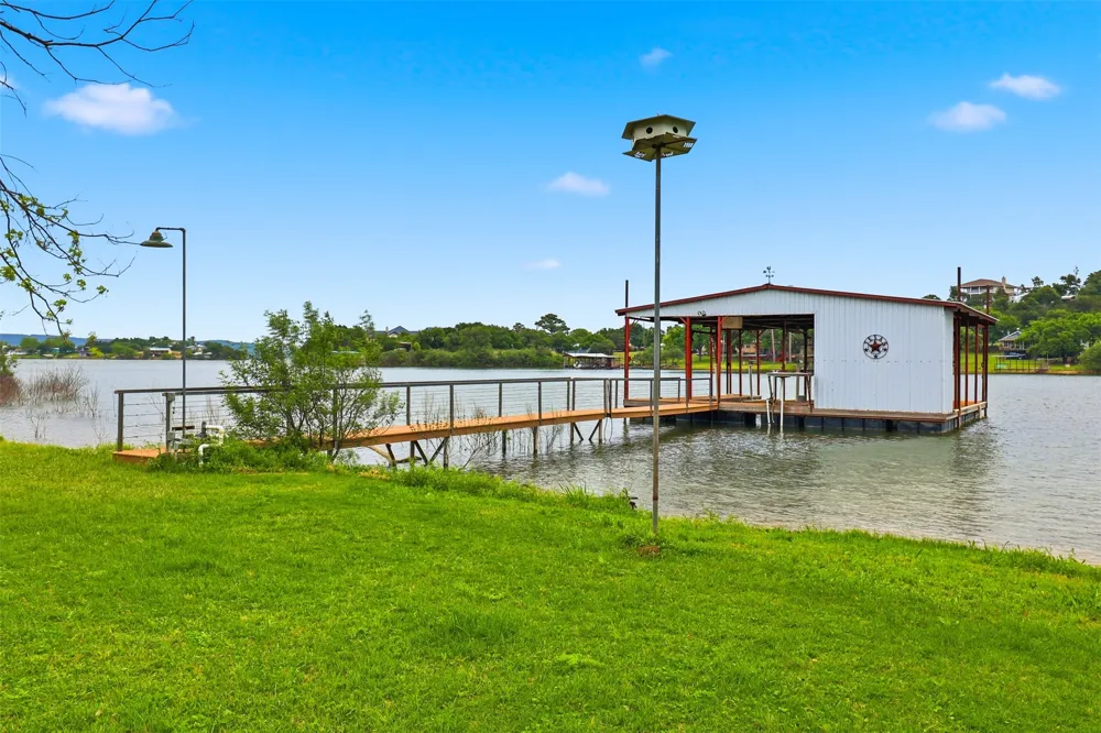 1412 Parkway Street Tow, TX 78672
