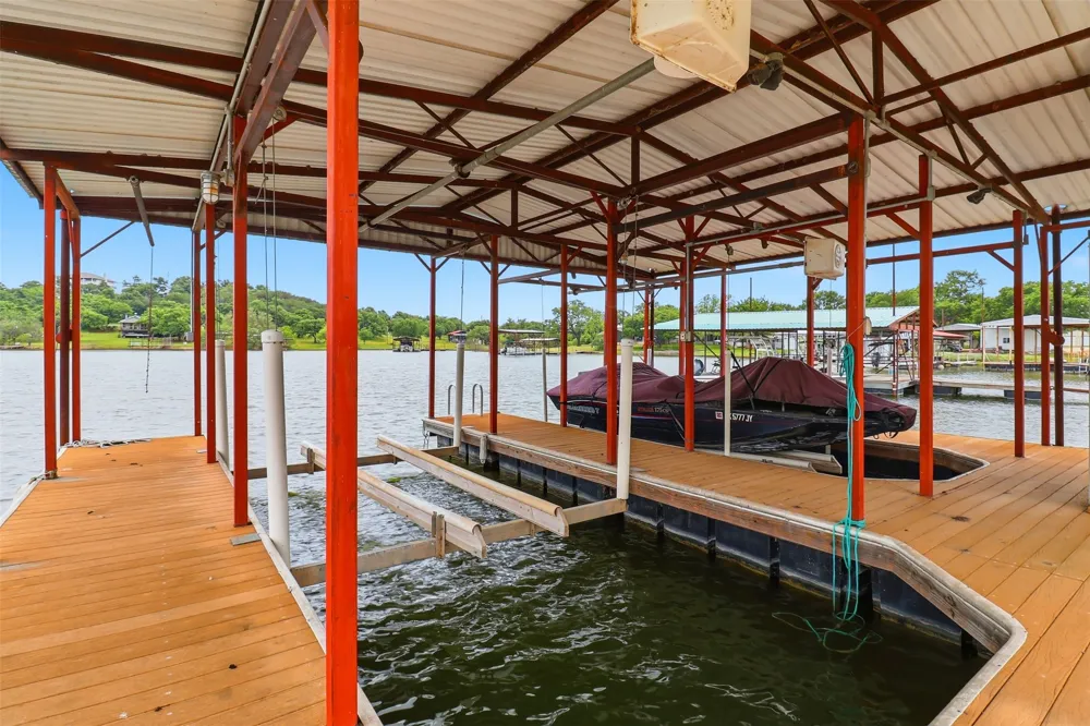 1412 Parkway Street Tow, TX 78672