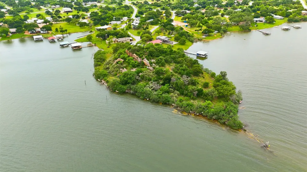 1412 Parkway Street Tow, TX 78672