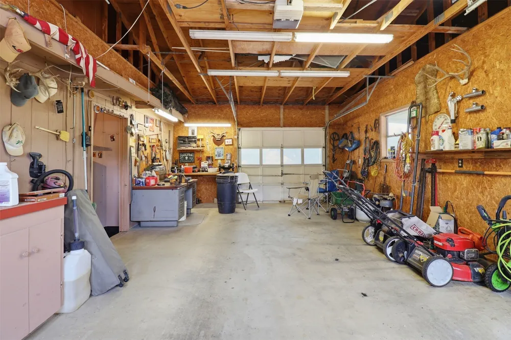 1412 Parkway Street Tow, TX 78672