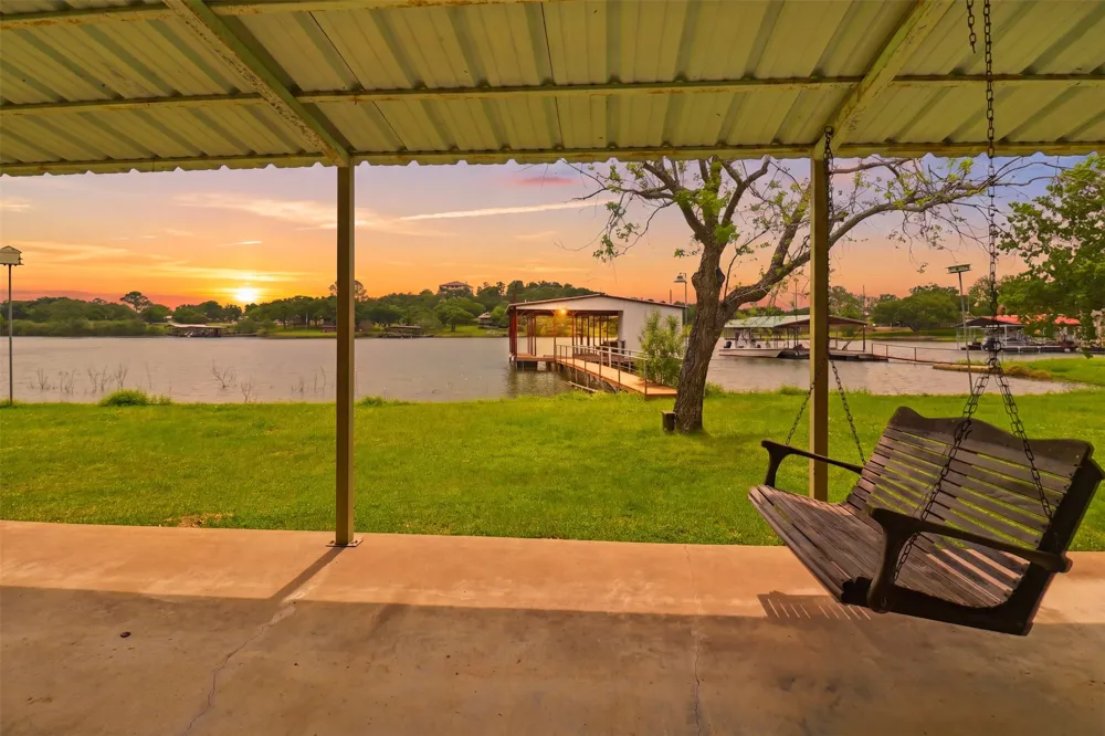 1412 Parkway Street Tow, TX 78672