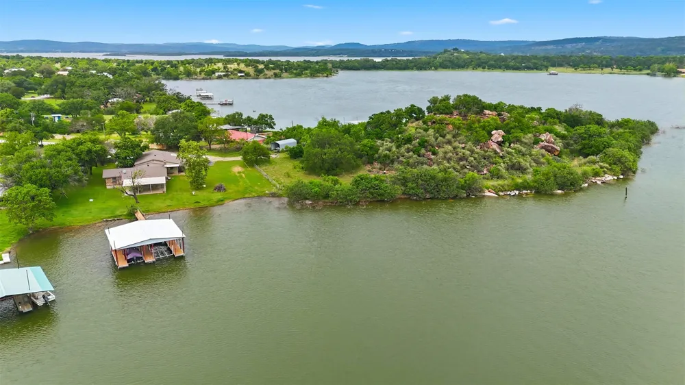1412 Parkway Street Tow, TX 78672