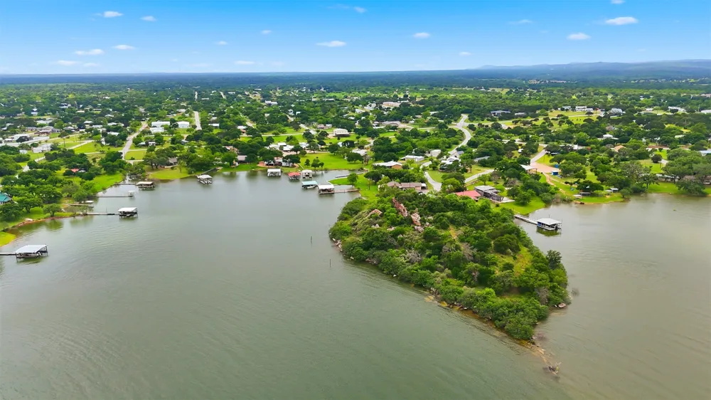 1412 Parkway Street Tow, TX 78672