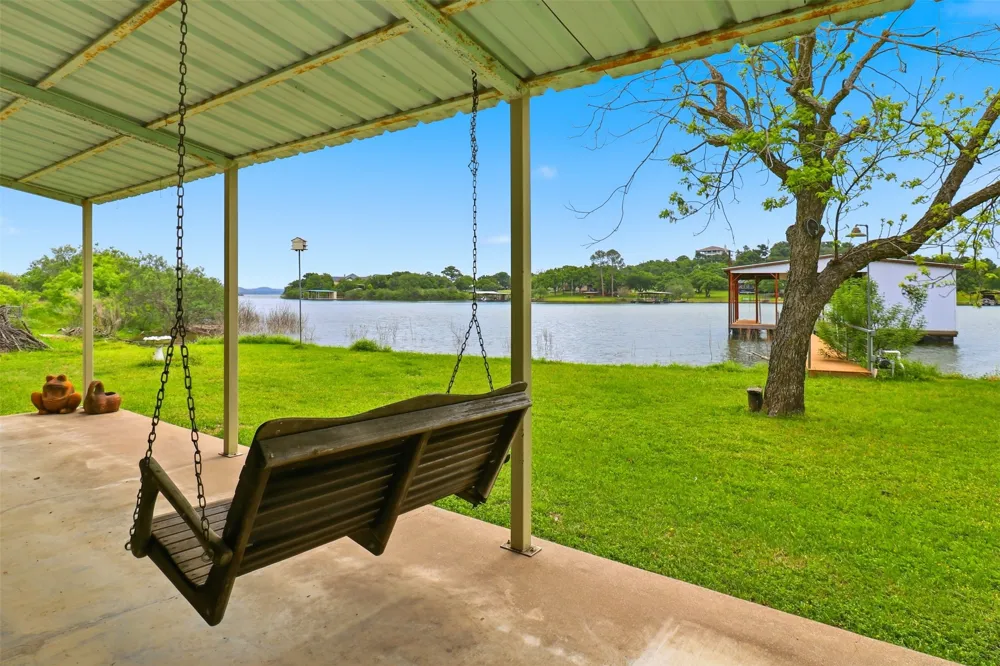 1412 Parkway Street Tow, TX 78672
