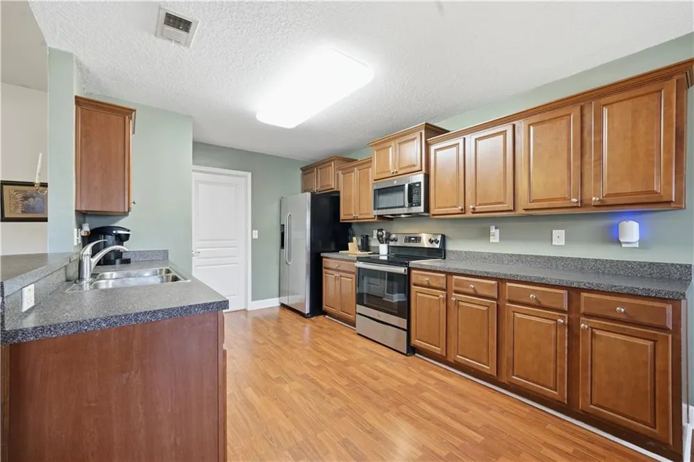 4901 Summersun Drive Morrow, GA 30260