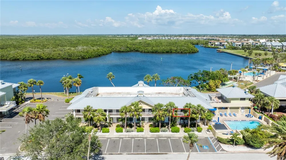 611 DESTINY DRIVE #204 Ruskin, FL 33570