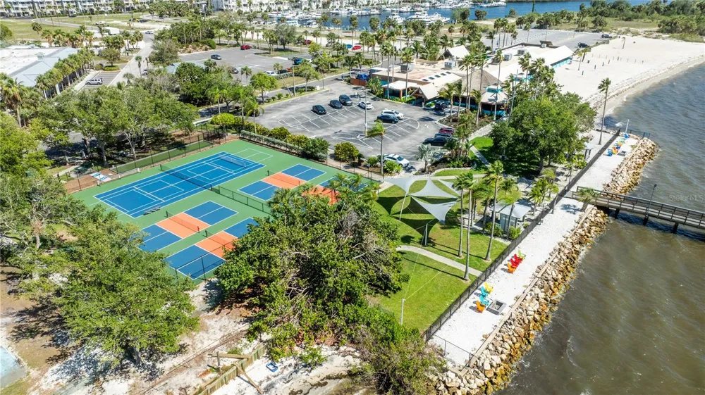 611 DESTINY DRIVE #204 Ruskin, FL 33570