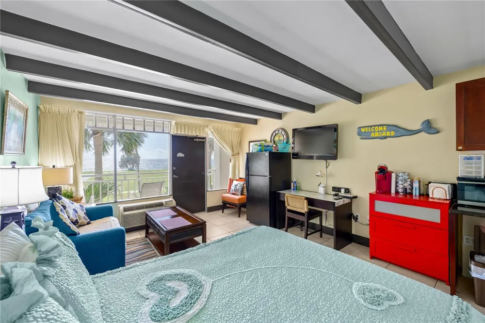 611 DESTINY DRIVE #204 Ruskin, FL 33570