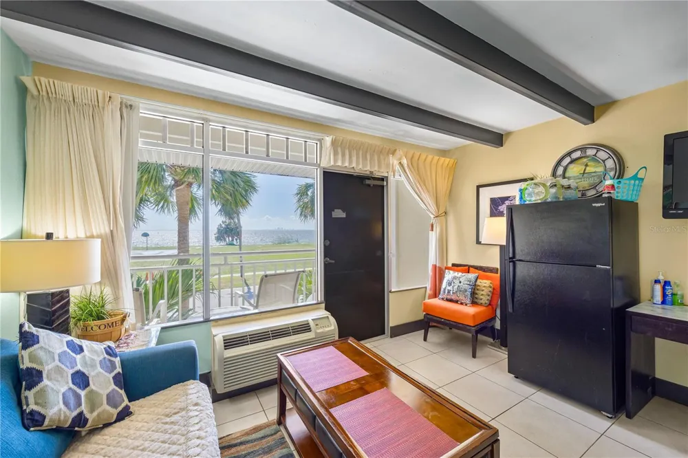 611 DESTINY DRIVE #204 Ruskin, FL 33570