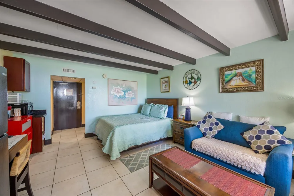 611 DESTINY DRIVE #204 Ruskin, FL 33570