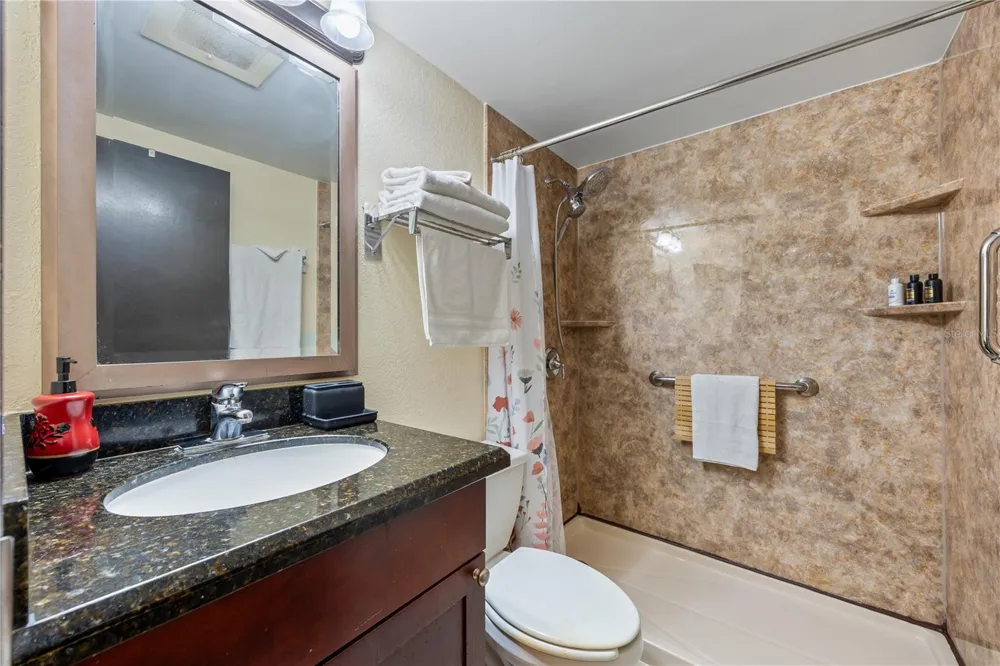 611 DESTINY DRIVE #204 Ruskin, FL 33570