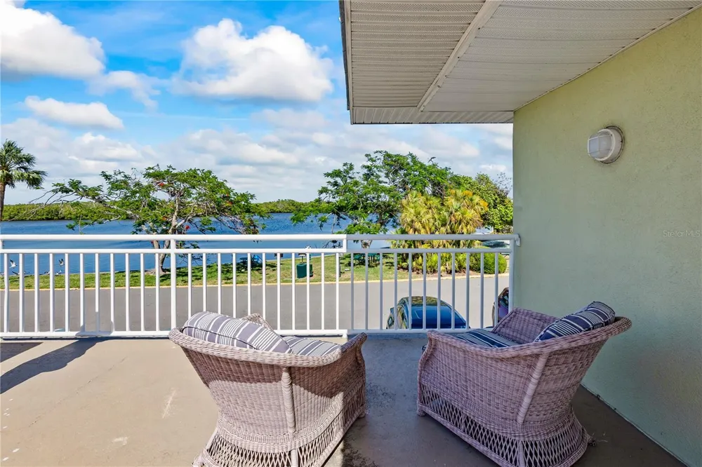 611 DESTINY DRIVE #204 Ruskin, FL 33570
