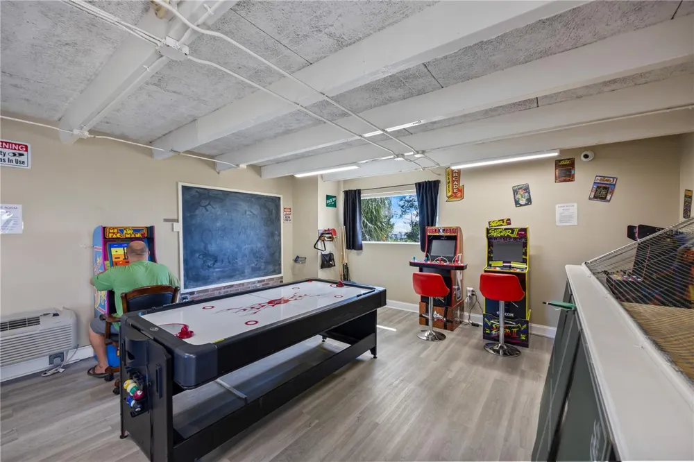 611 DESTINY DRIVE #204 Ruskin, FL 33570