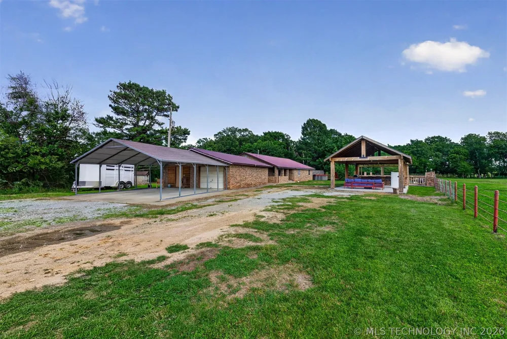 7383 S 447 ROAD Rose, OK 74364