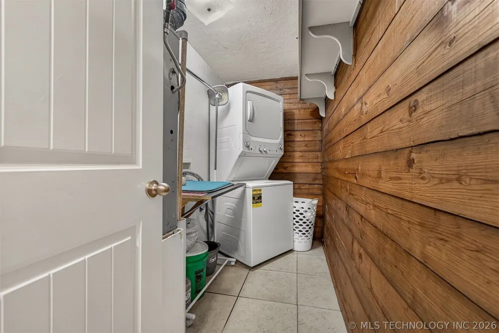 7383 S 447 ROAD Rose, OK 74364
