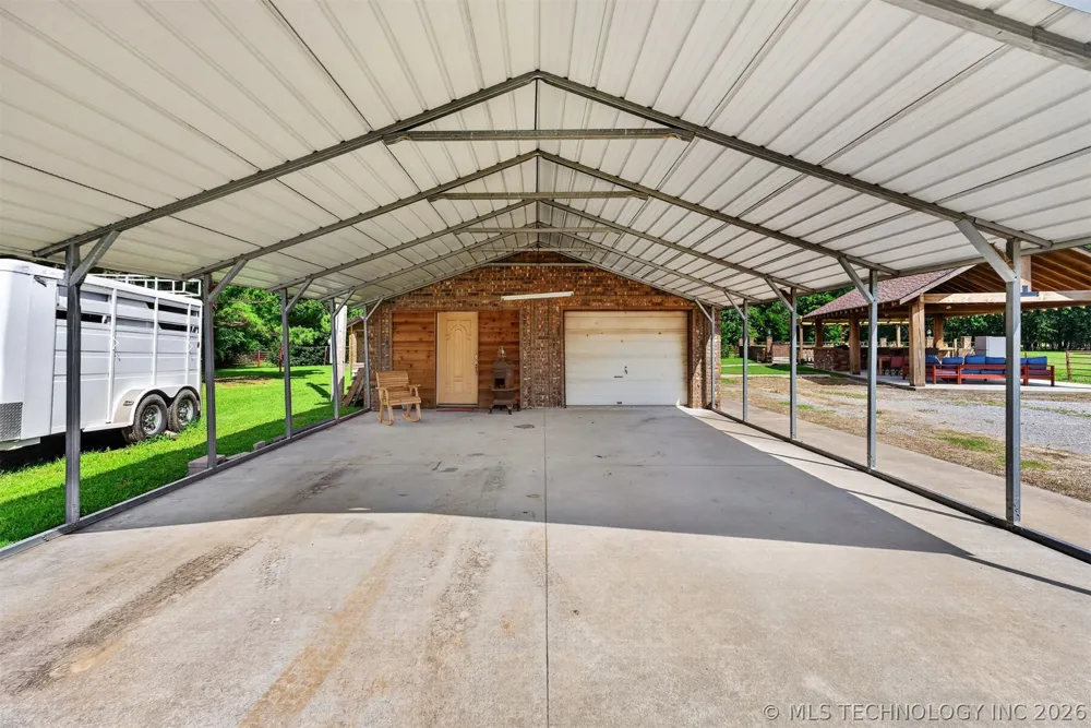 7383 S 447 ROAD Rose, OK 74364