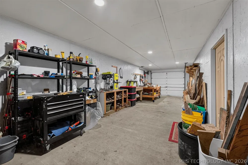 7383 S 447 ROAD Rose, OK 74364