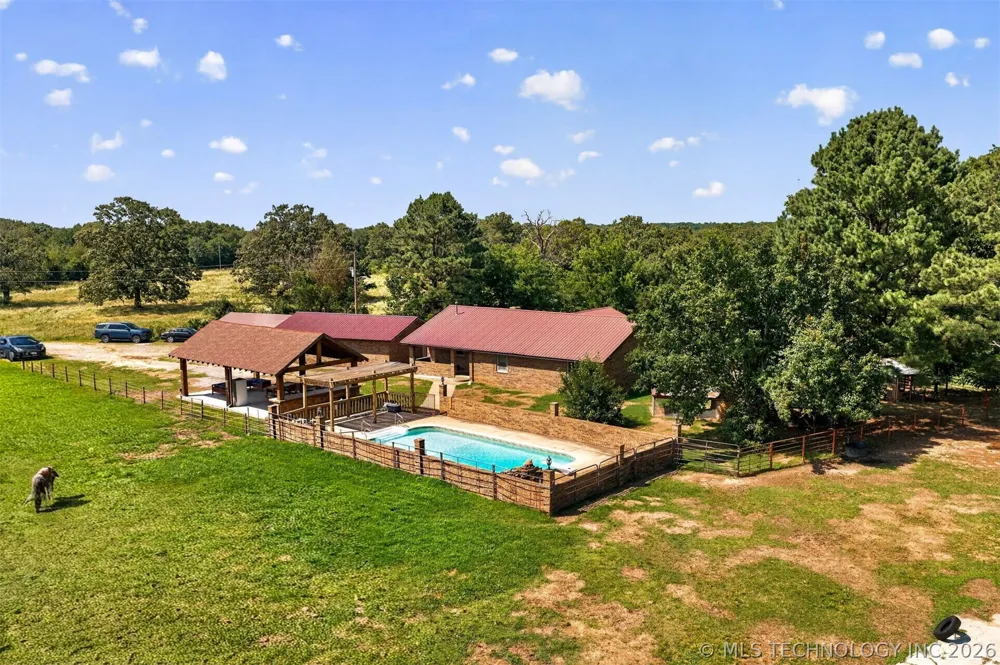 7383 S 447 ROAD Rose, OK 74364