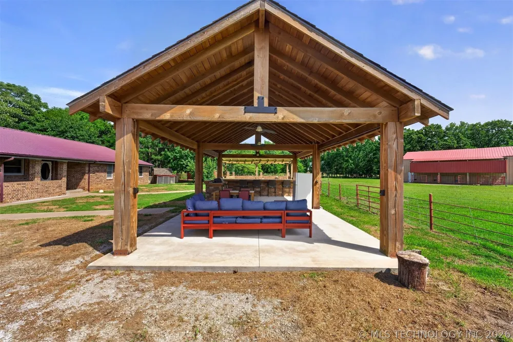 7383 S 447 ROAD Rose, OK 74364