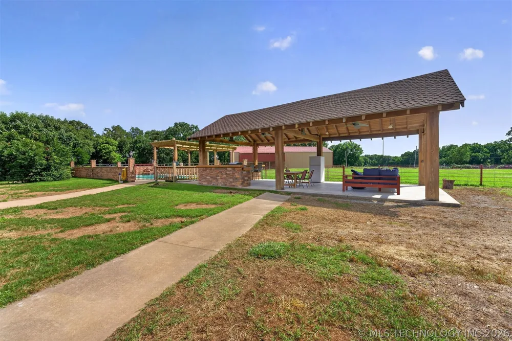 7383 S 447 ROAD Rose, OK 74364
