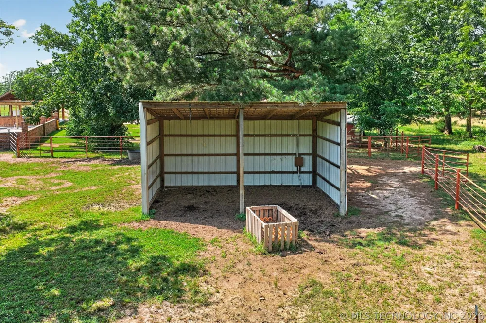 7383 S 447 ROAD Rose, OK 74364