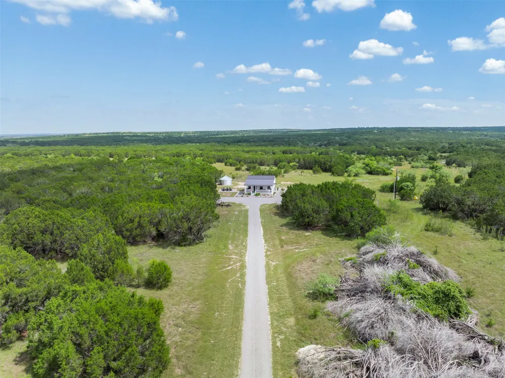 2555 County Road 1139 Lampasas, TX 76550