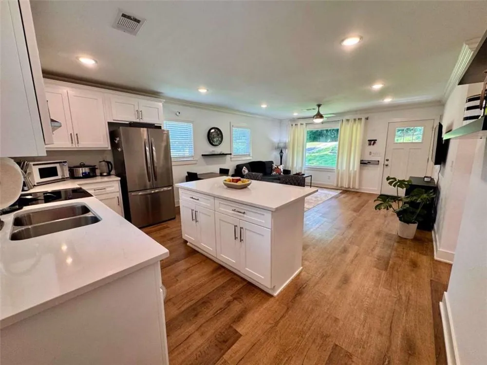 314 Spring Street Toccoa, GA 30577