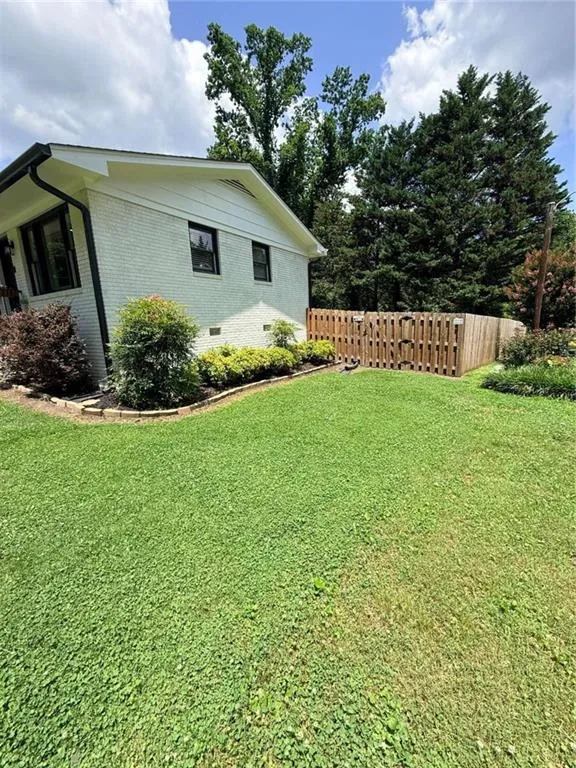 314 Spring Street Toccoa, GA 30577
