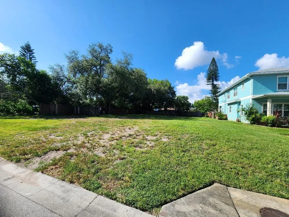 24TH AVENUE St Petersburg, FL 33713