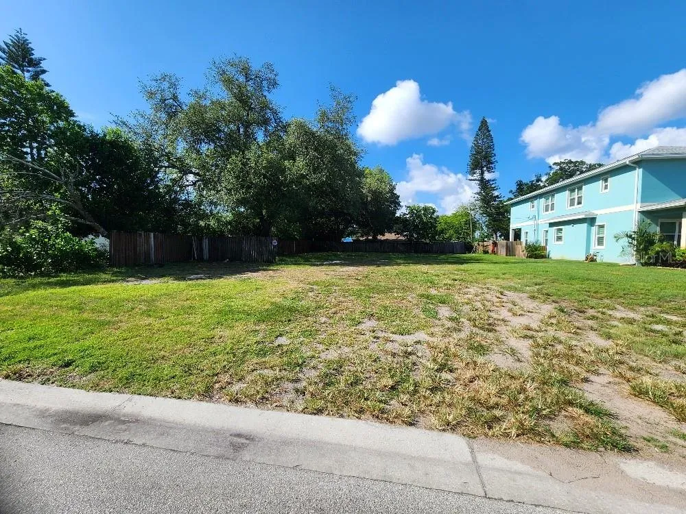 24TH AVENUE St Petersburg, FL 33713