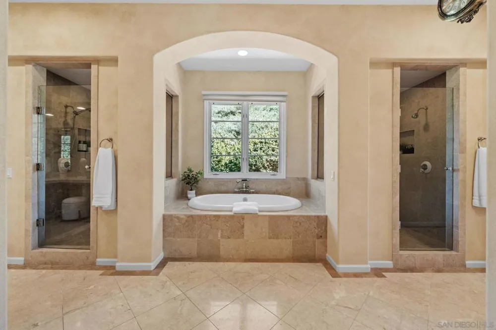 17813 La Amapola Rancho Santa Fe, CA 92067