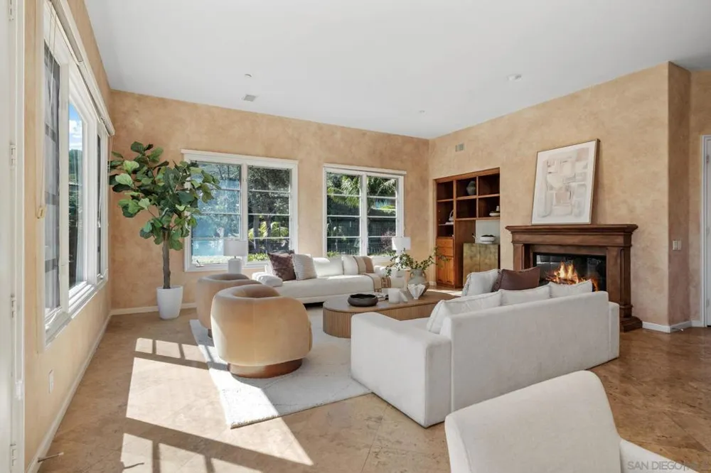 17813 La Amapola Rancho Santa Fe, CA 92067