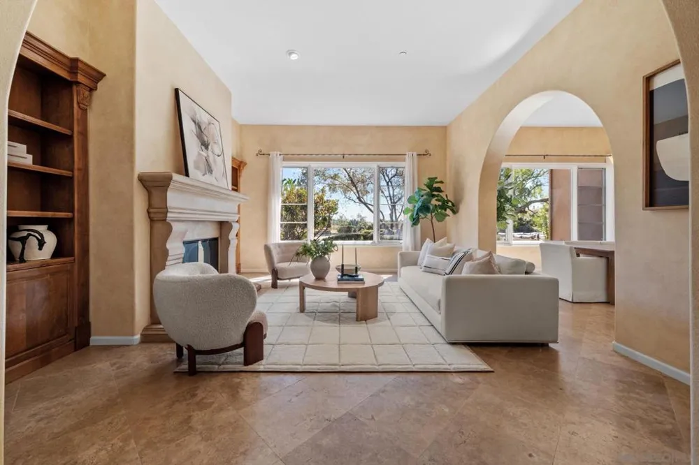 17813 La Amapola Rancho Santa Fe, CA 92067