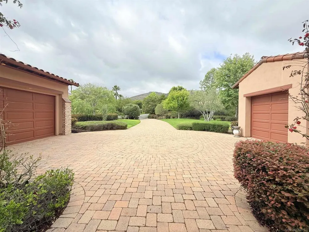 17813 La Amapola Rancho Santa Fe, CA 92067