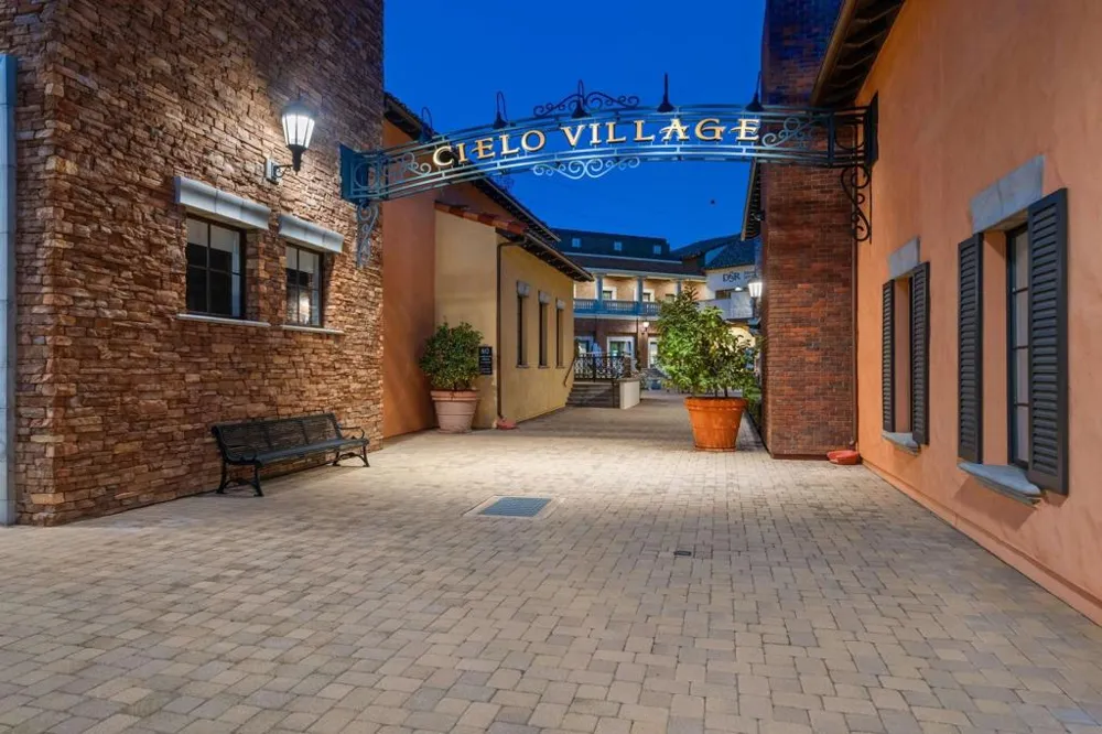 17813 La Amapola Rancho Santa Fe, CA 92067