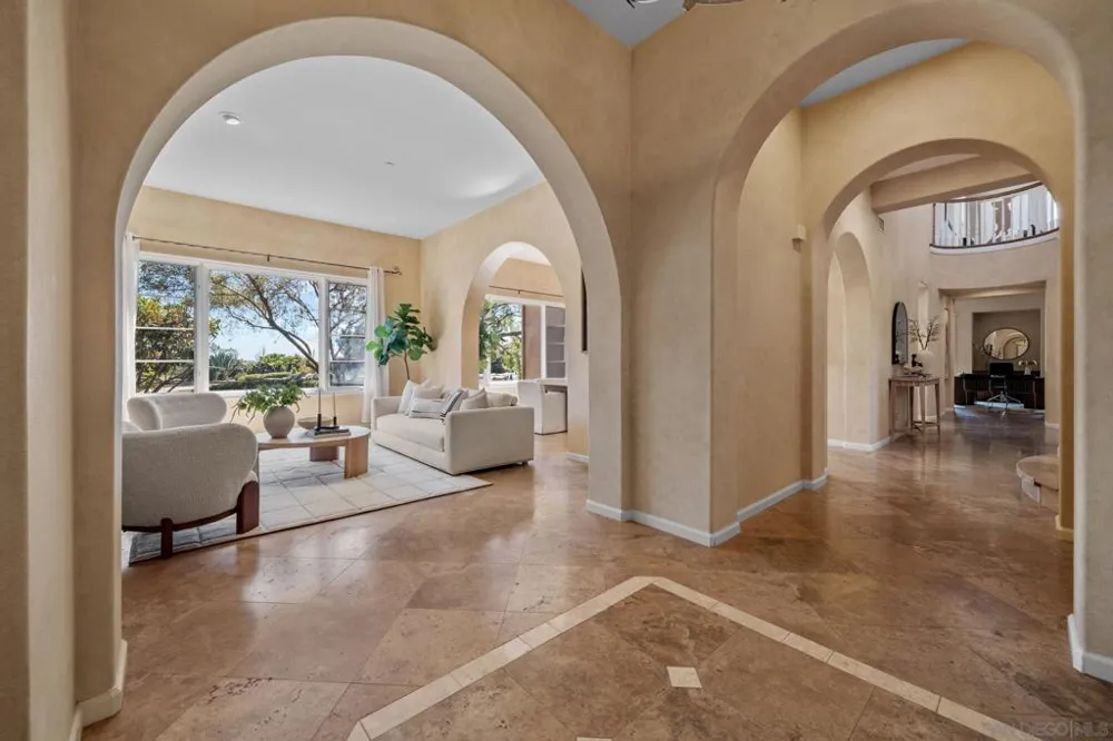 17813 La Amapola Rancho Santa Fe, CA 92067