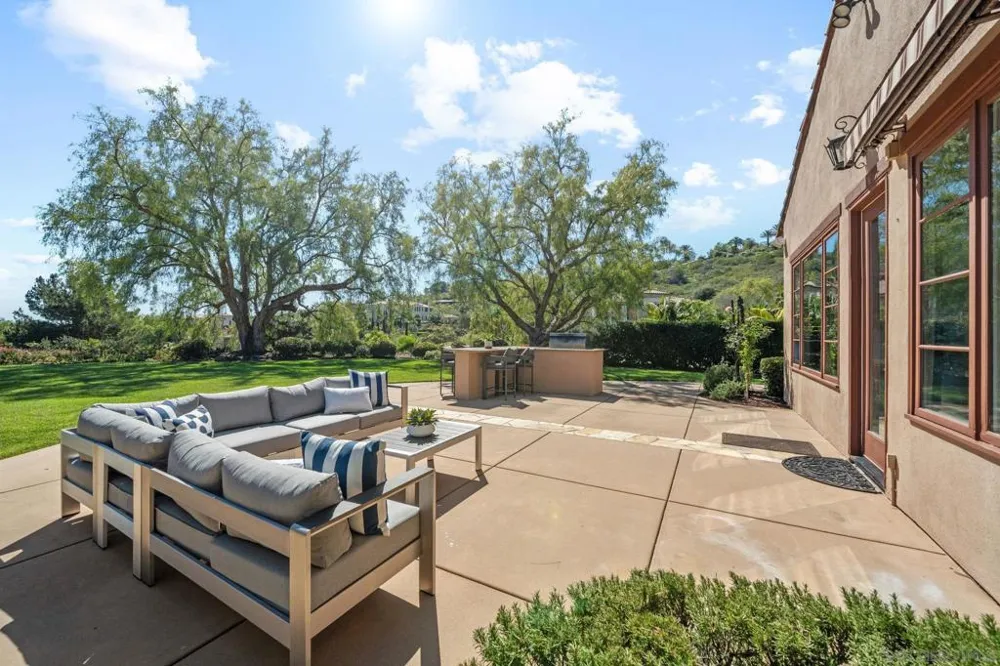 17813 La Amapola Rancho Santa Fe, CA 92067