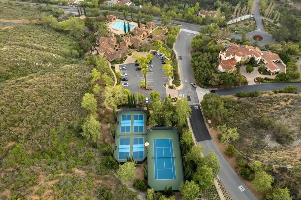 17813 La Amapola Rancho Santa Fe, CA 92067
