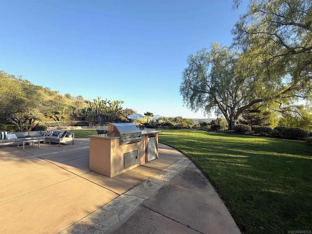 17813 La Amapola Rancho Santa Fe, CA 92067