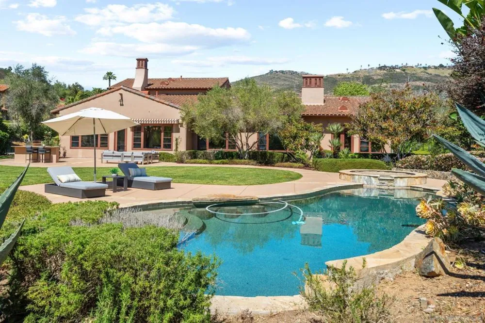 17813 La Amapola Rancho Santa Fe, CA 92067