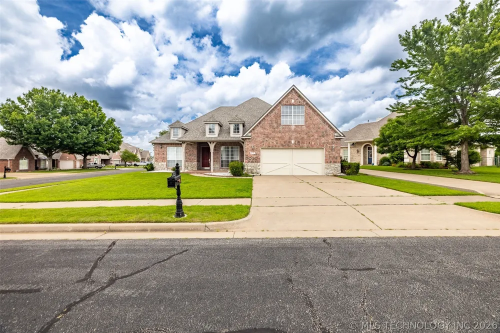 3701 Narcissus Avenue Broken Arrow, OK 74012