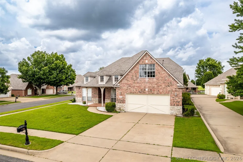 3701 Narcissus Avenue Broken Arrow, OK 74012