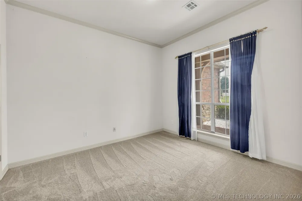 3701 Narcissus Avenue Broken Arrow, OK 74012