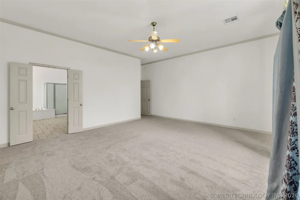 3701 Narcissus Avenue Broken Arrow, OK 74012