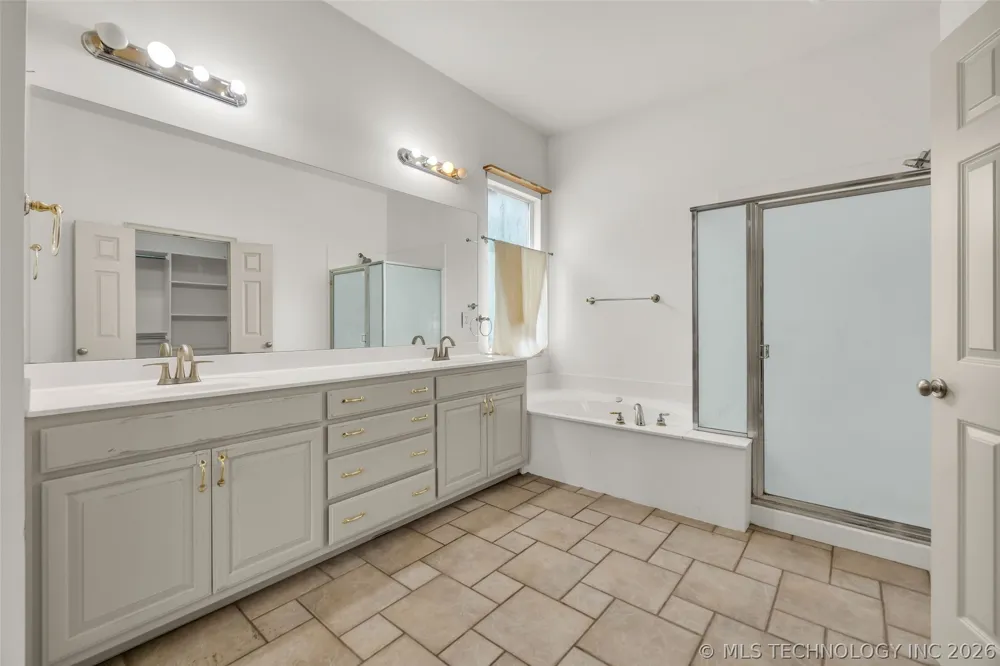 3701 Narcissus Avenue Broken Arrow, OK 74012