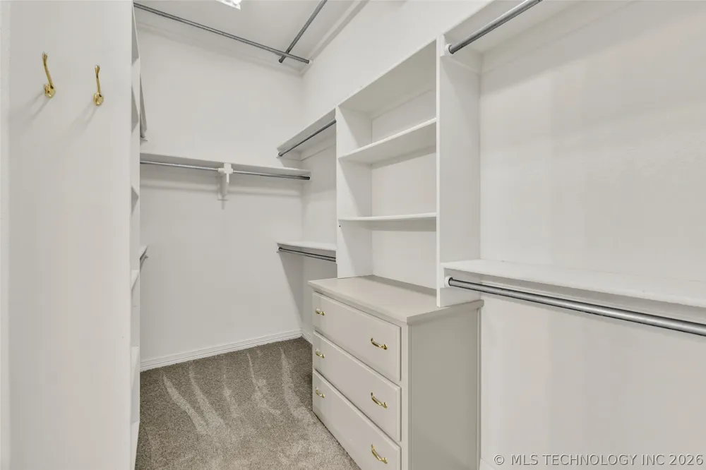 3701 Narcissus Avenue Broken Arrow, OK 74012